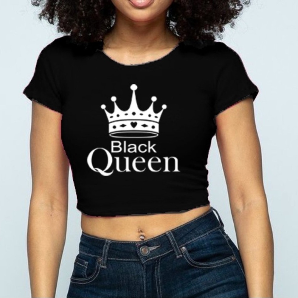 Black Queen Graphic Crop Top – Empowerment Tee
